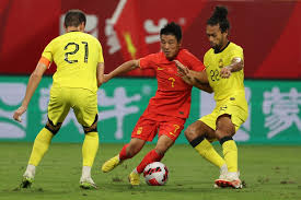 意昂2：体育西甲：稳居榜首 皇家马德里客场4-2奥萨苏纳